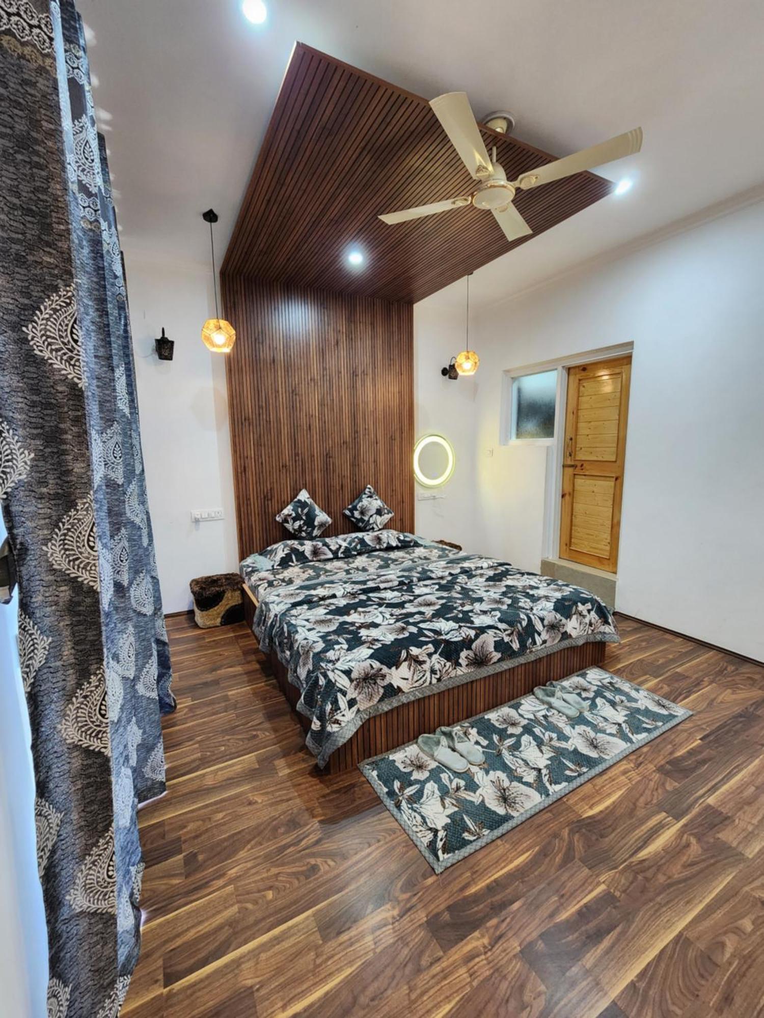 Serenity Inn Home Stay Srinagar  Bagian luar foto