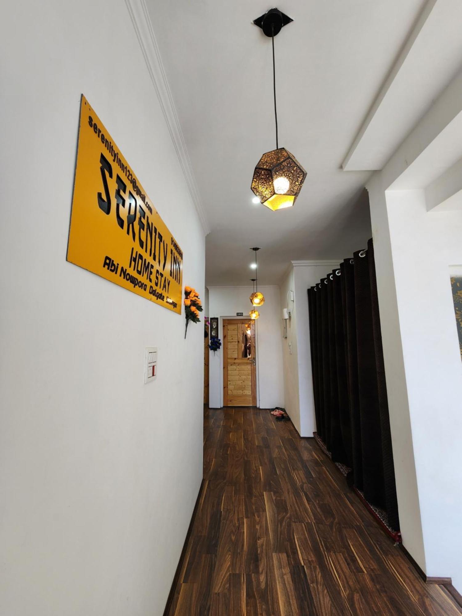 Serenity Inn Home Stay Srinagar  Bagian luar foto